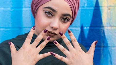 Can Muslim Women Paint Their Nails: A Multifaceted Exploration of Beauty, Faith, and Identity